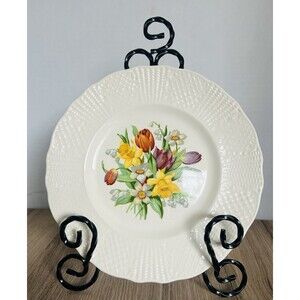 Vintage Fondeville Ambassador Ware luncheon floral pattern, white basketweave